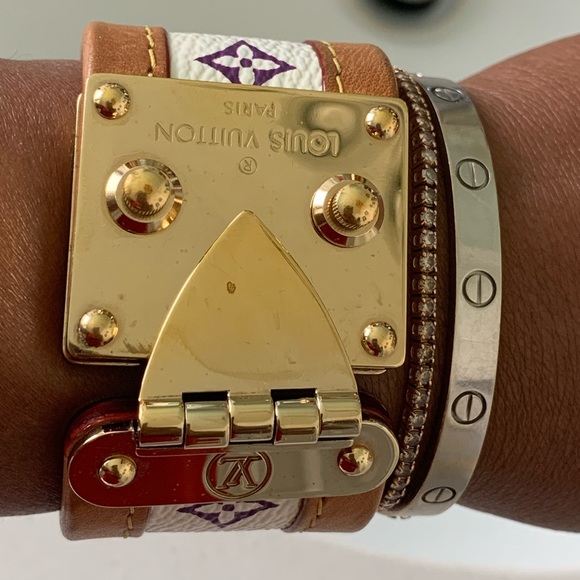 Louis Votton bracelet - Picture 1 of 6